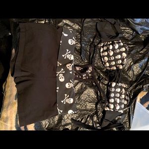 Black and white skull swimsuit set